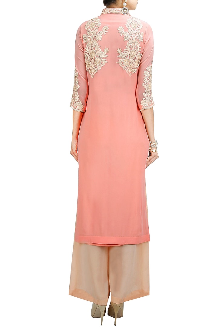 Light pink embroidered straight kurta set available only at Pernia's Pop-Up Shop.
