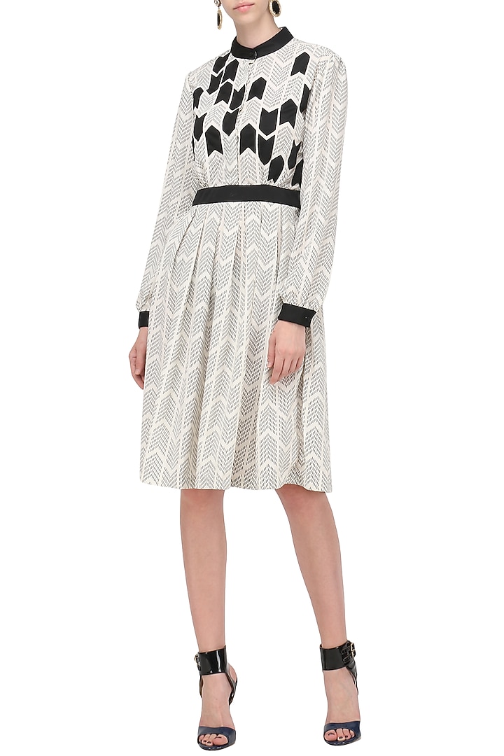 Off white applique work knee length dress available only at Pernia's Pop Up Shop.