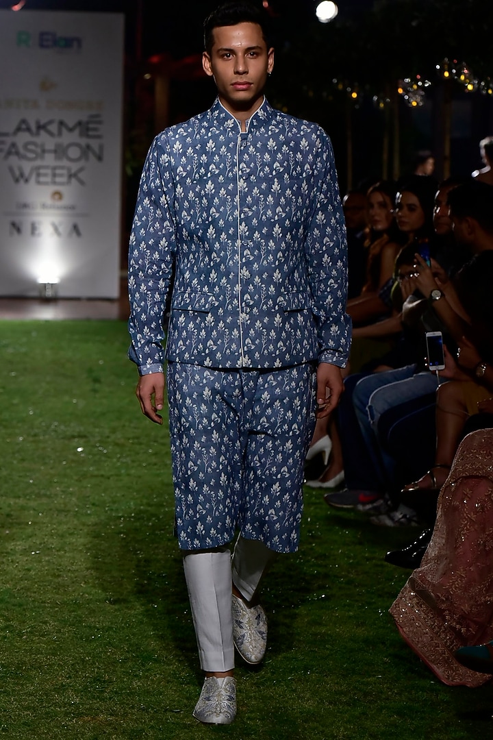 Blue floral printed kurta with bandi and trousers set available only at Pernia's Pop Up Shop.