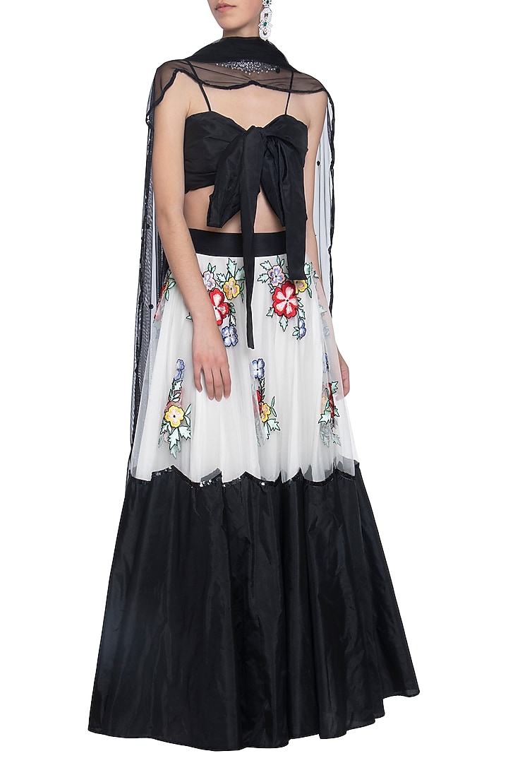 Black and white embroidered lehenga set available only at Pernia's Pop Up Shop.