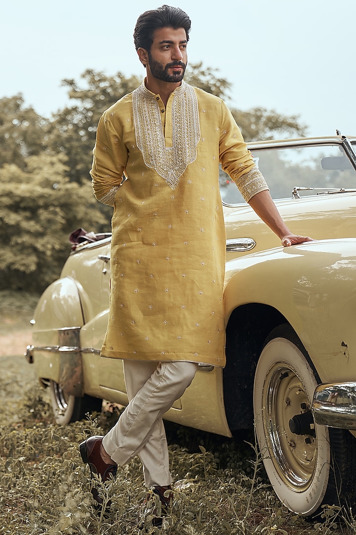 Soft Yellow Linen Embroidered Kurta Set by Anushree Reddy Men at Pernia's Pop Up Shop