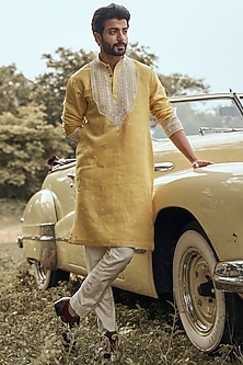 product-color-Yellow