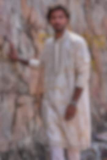Ivory Silk Kurta Set by Anushree Reddy Men at Pernia's Pop Up Shop