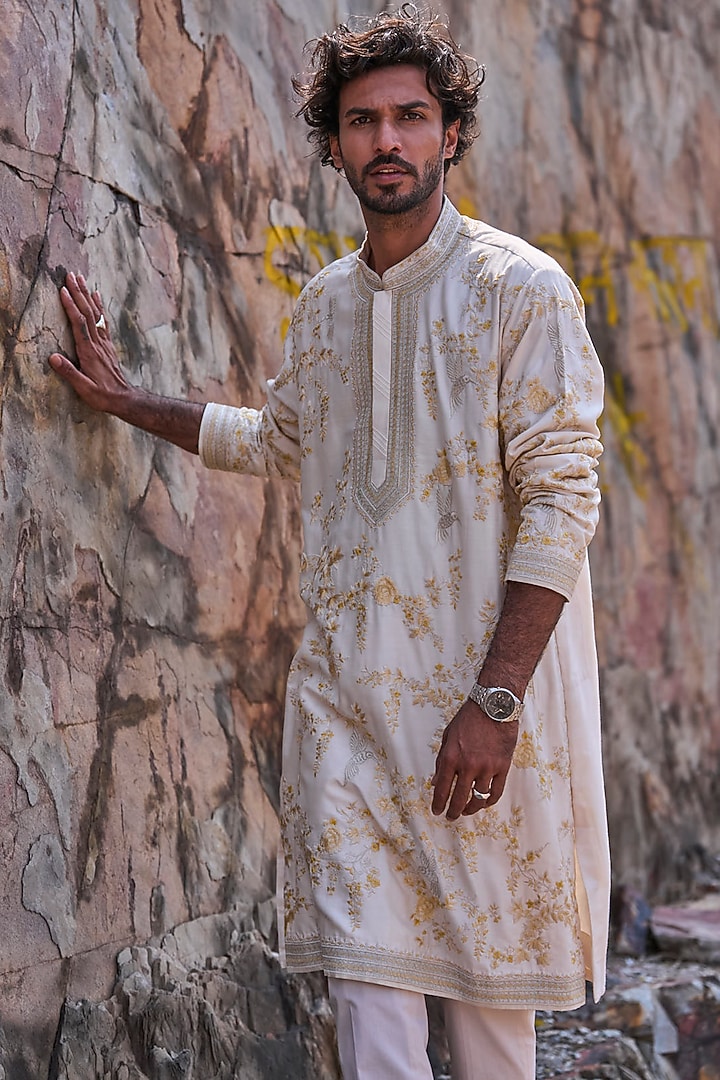 Ivory Silk Kurta Set by Anushree Reddy Men at Pernia's Pop Up Shop