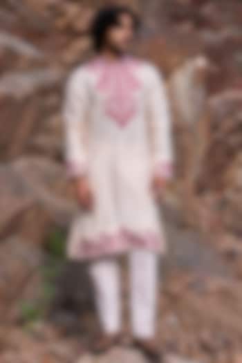 Ivory Silk Kurta Set by Anushree Reddy Men at Pernia's Pop Up Shop