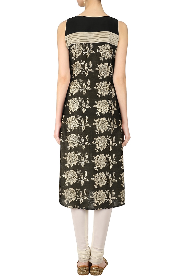Black block printed kurta available only at Pernia's Pop Up Shop.