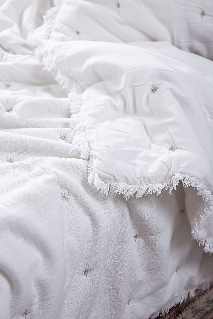 White Cotton Slub Tucked Embroidered Bed Sheet Set Of 3 by Aplito at Pernia's Pop Up Shop