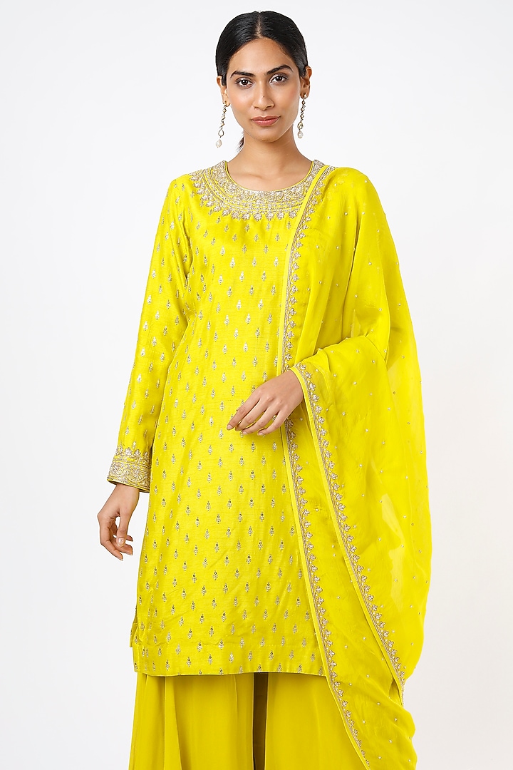 Lime Embroidered Kurta Set by Anupraas at Pernia's Pop Up Shop