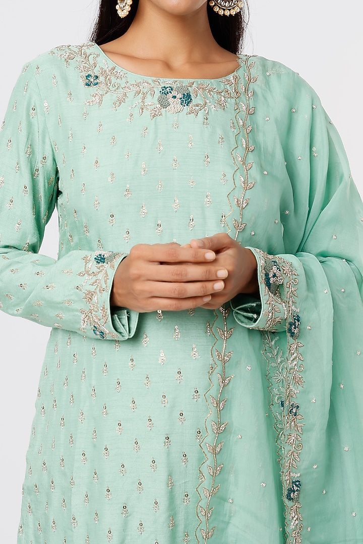 Sea Green Embroidered Kurta Set by Anupraas at Pernia's Pop Up Shop