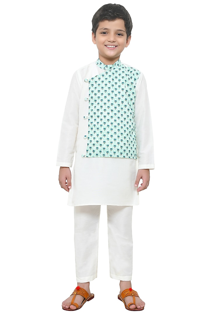 Off-White Cotton Silk Kurta Set For Boys by Apricot Kids