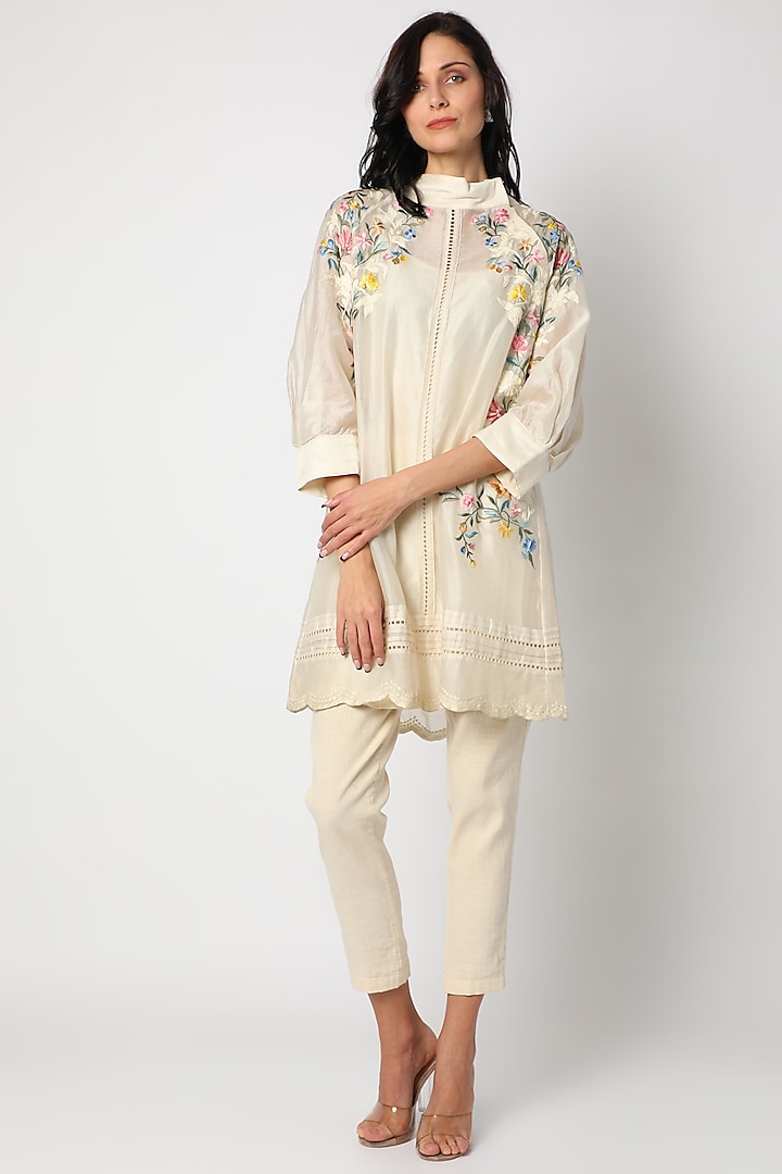 Cream Embroidered Straight Kurta With Inner by Aqube by Amber