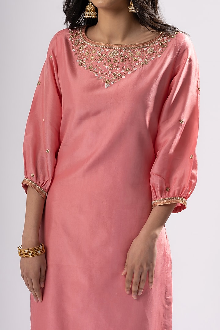 Coral Pink Embroidered Kurta Set by Arakne at Pernia's Pop Up Shop