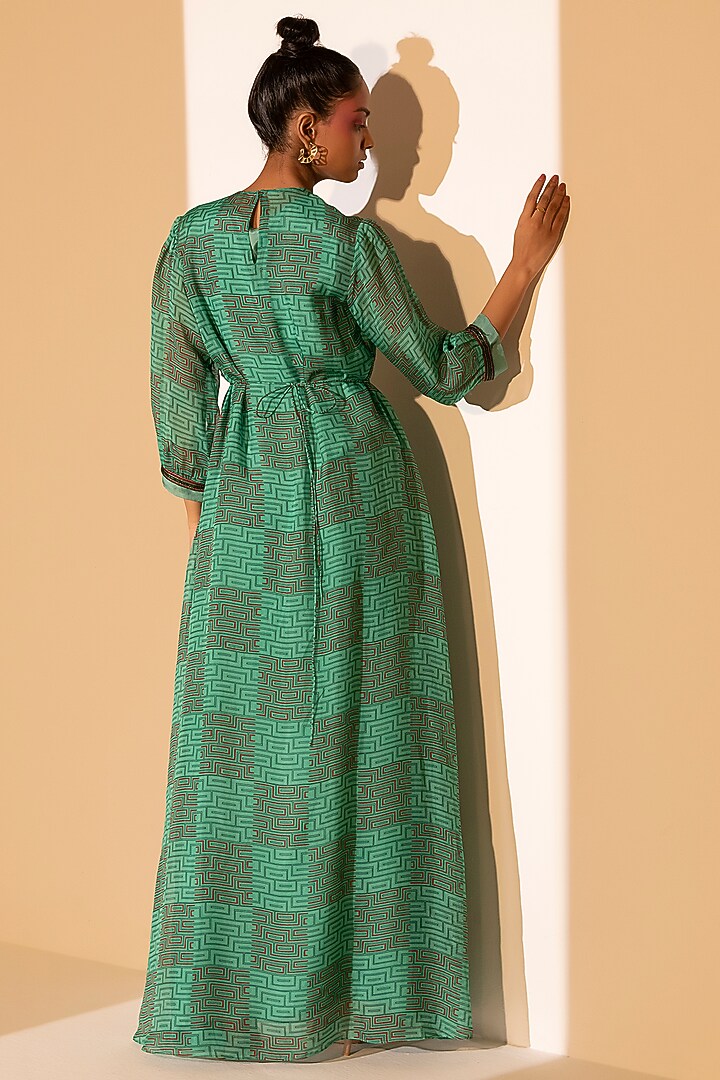 Green Printed Vacation Dress by Arakne at Pernia's Pop Up Shop