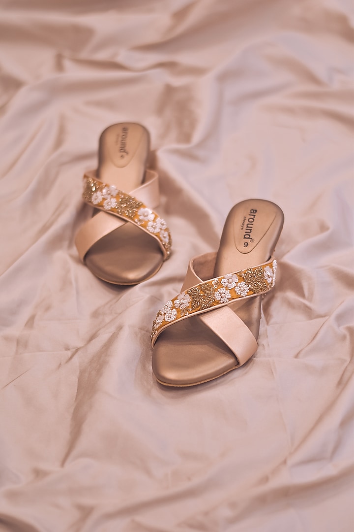 Gold embroidered clearance heels