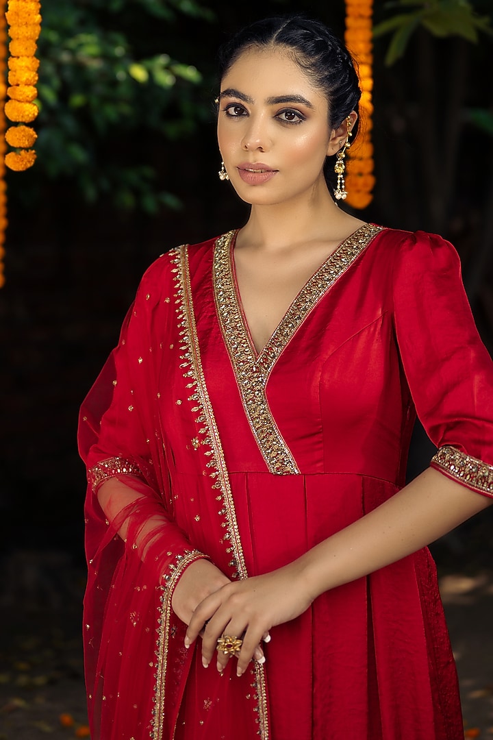 Red Georgette Embroidered Box Pleated Wedding Anarkali Set by Aradhana & Aparna at Pernia's Pop Up Shop