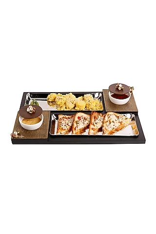 Black & Brown Wooden Platter Set by Aarav Designs