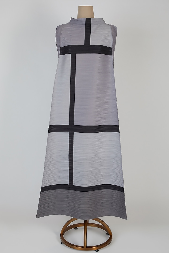 Grey Pleated Geometric Dress by Arab Crab