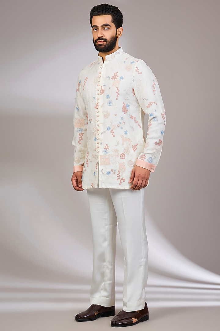 Off-White Georgette & Satin Kurta Set by ARJAN DUGAL at Pernia's Pop Up Shop