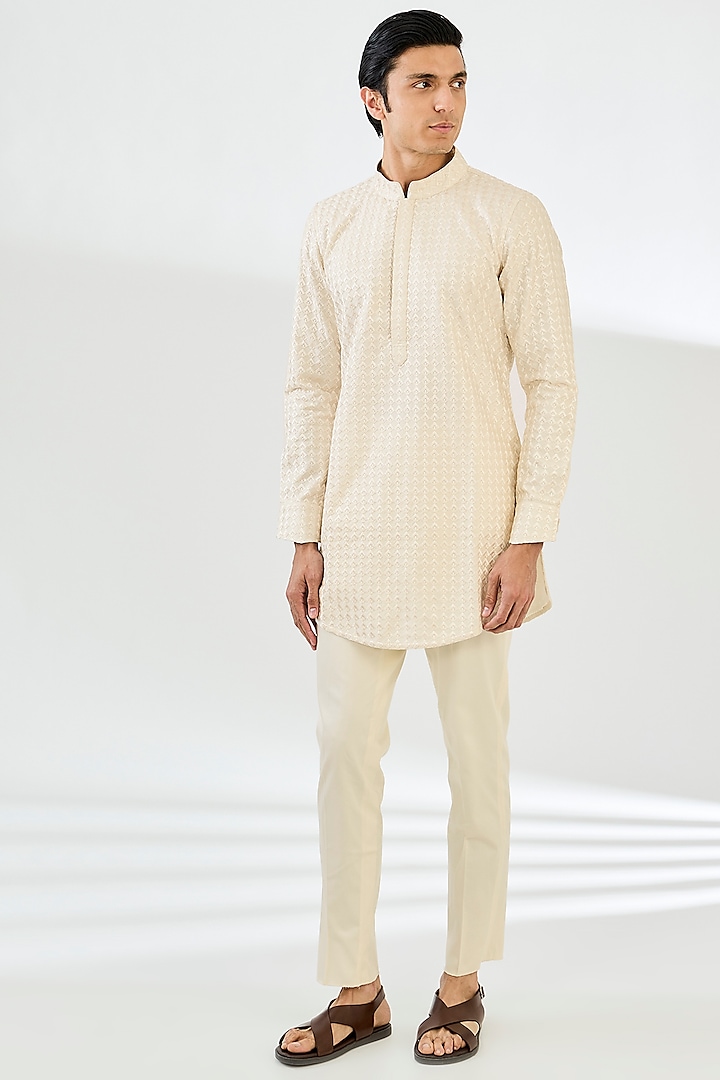 Off-White Chanderi Silk Printed Short Kurta Set by ARJAN DUGAL