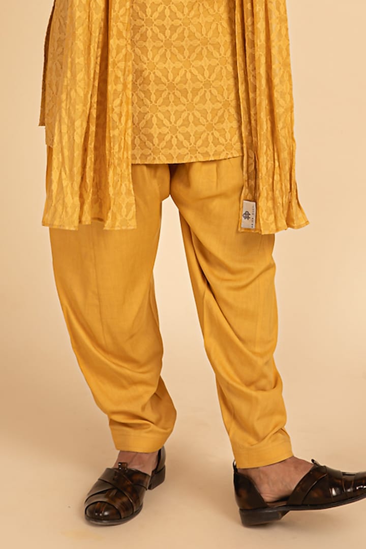Yellow Handwoven Jamdani Kurta Set by ARJAN DUGAL at Pernia's Pop Up Shop