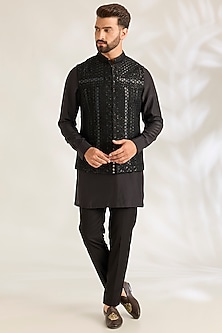 product-color-Black