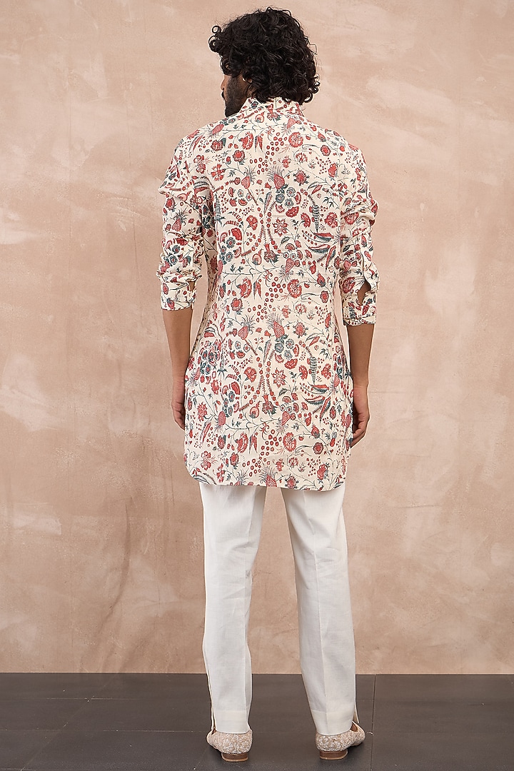 Off-White Linen Printed Kurta Set by ARJAN DUGAL at Pernia's Pop Up Shop