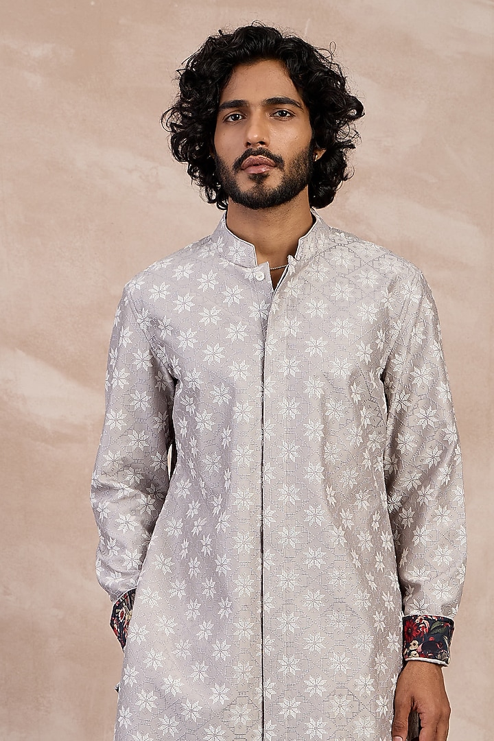 Storm Grey Chanderi Silk & Cotton Satin Machine Embroidered Kurta Set by ARJAN DUGAL at Pernia's Pop Up Shop