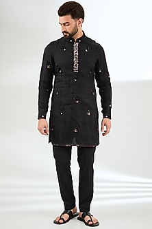 product-color-Black