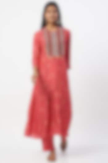Pink Embroidered Tunic Set by Label Anushree