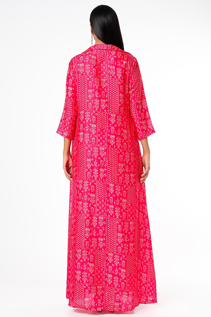 Pink Silk Printed Cape Set by Label Anushree at Pernia's Pop Up Shop