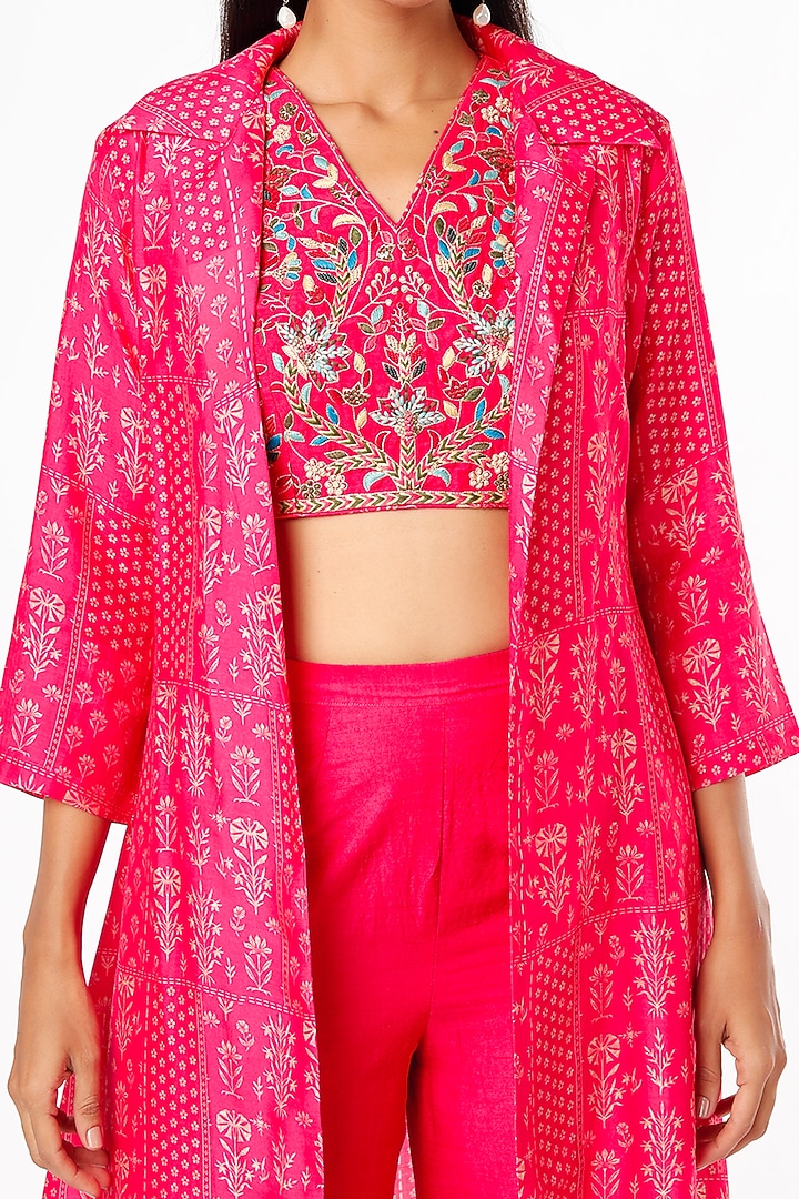 Pink Silk Printed Cape Set by Label Anushree at Pernia's Pop Up Shop