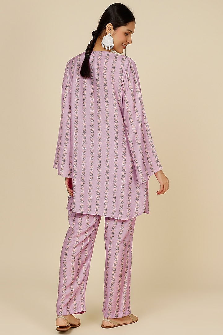 Lavender Silk Patch Embroidered Co-Ord Set by Label Anushree at Pernia's Pop Up Shop