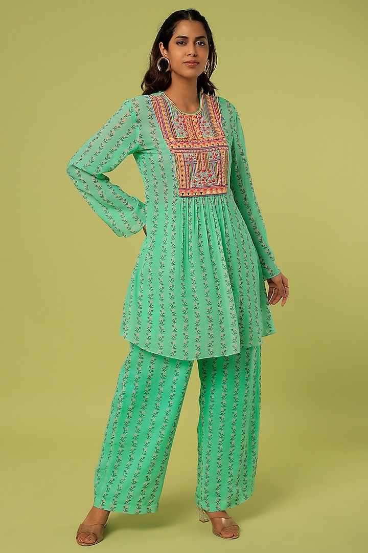 Mint Green Embroidered Tunic Set by Label Anushree at Pernia's Pop Up Shop