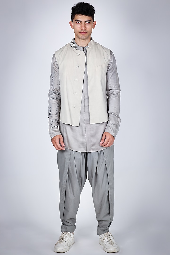 Grey Pure Mul Hand Embroidered Indo-Western Jacket Set by Arya Giri at Pernia's Pop Up Shop