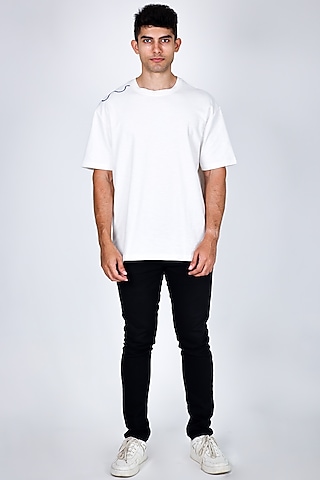 White Cotton Hand Embroidered T-Shirt by Arya Giri Men