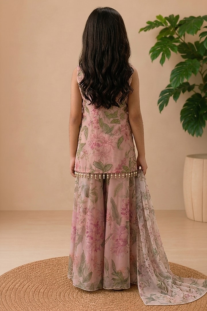 Pink Recycled Chiffon Floral Embroidered Kurta Set For Girls by AROOP SHOP INDIA KIDS at Pernia's Pop Up Shop