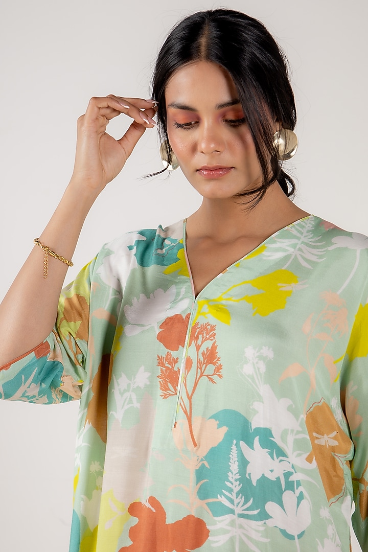 Green Cotton Silk Floral Printed Straight Kurta Set by AROOP SHOP INDIA at Pernia's Pop Up Shop