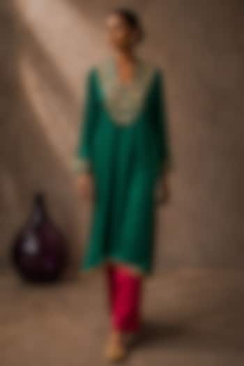 Green Gajji Silk Floral Embroidered Kurta Set by AROOP SHOP INDIA at Pernia's Pop Up Shop