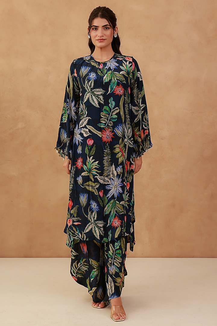 Blue Natural Crepe Kurta Set by AROOP SHOP INDIA at Pernia's Pop Up Shop