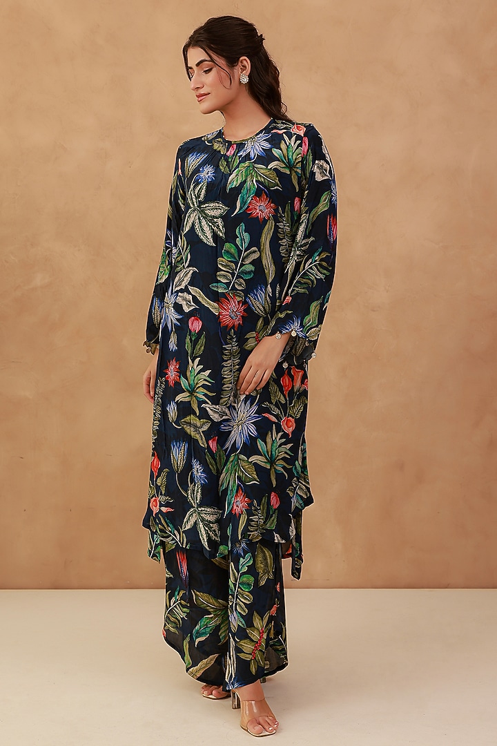 Blue Natural Crepe Kurta Set by AROOP SHOP INDIA at Pernia's Pop Up Shop