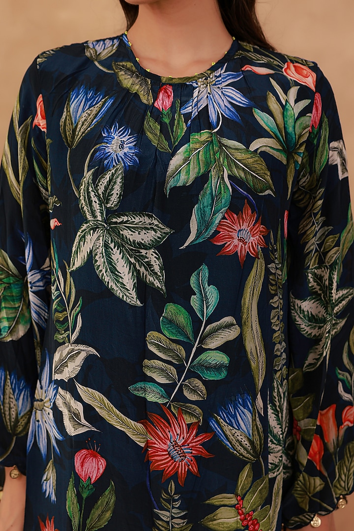 Blue Natural Crepe Kurta Set by AROOP SHOP INDIA at Pernia's Pop Up Shop