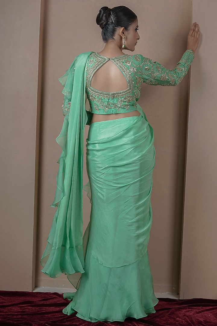 Green Hand Weave Kasab Silk Ruffle Wedding Saree Set by ARJE India at Pernia's Pop Up Shop