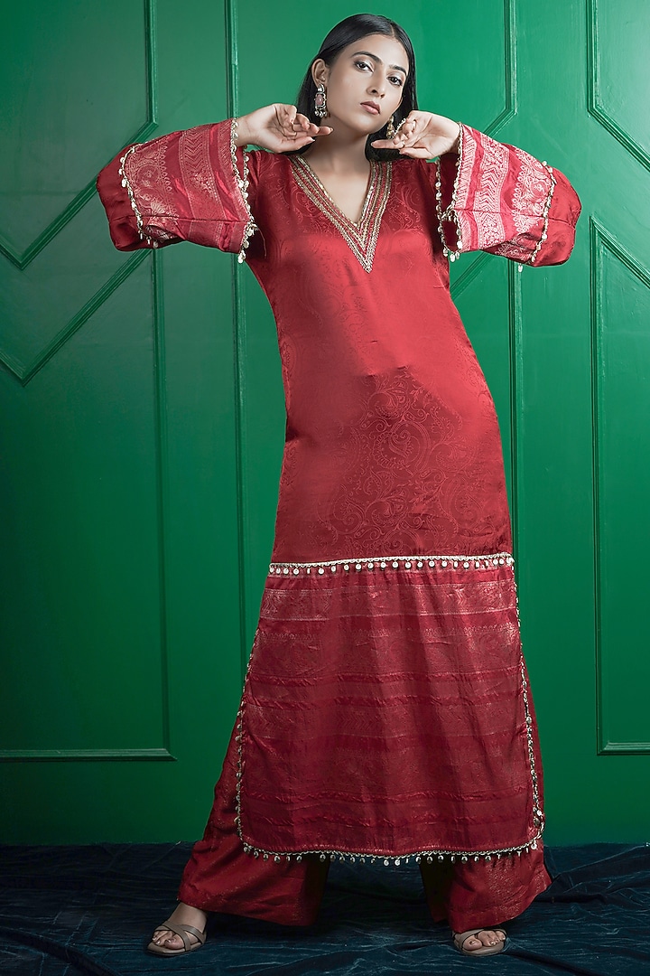 Red Hand Woven Kasab Silk Jacquard Kurta Set by ARJE India at Pernia's Pop Up Shop