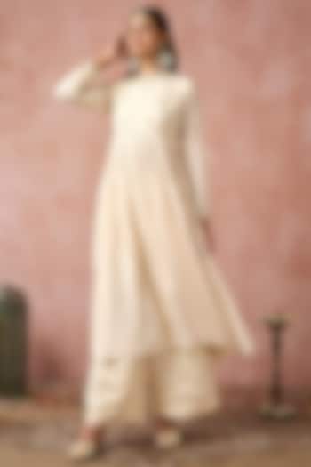 Off-White Cotton Silk Gathered Party Wear Anarkali Set by ARJE India at Pernia's Pop Up Shop