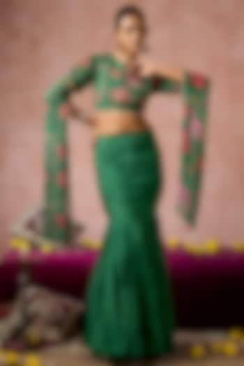 Green Cotton Silk Fish-Cut Skirt Set by ARJE India at Pernia's Pop Up Shop