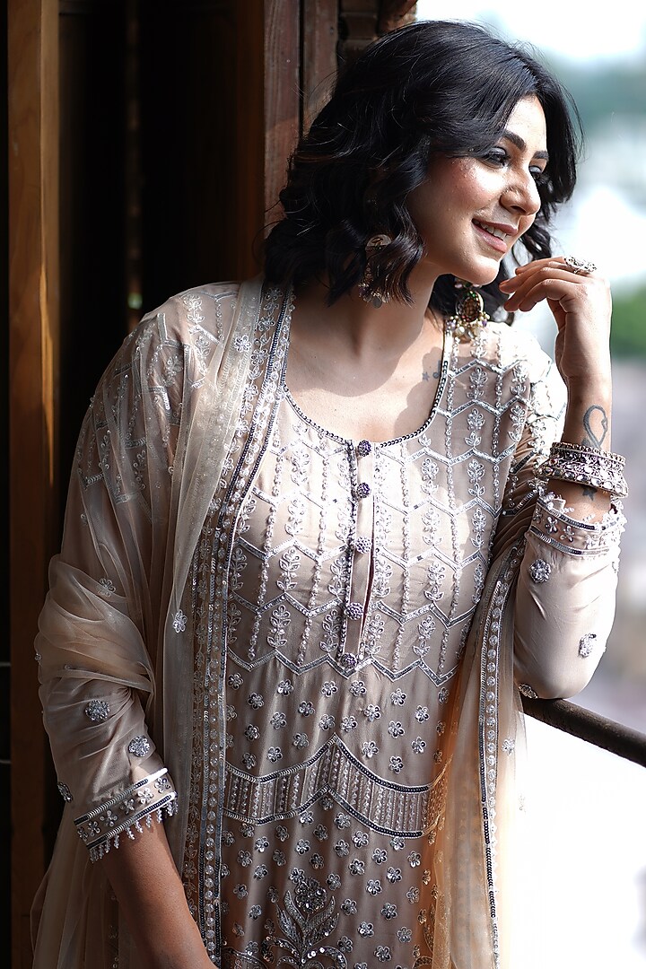 Ivory Georgette Hand Embroidered Kurta Set by Arsh & Jas Designs at Pernia's Pop Up Shop