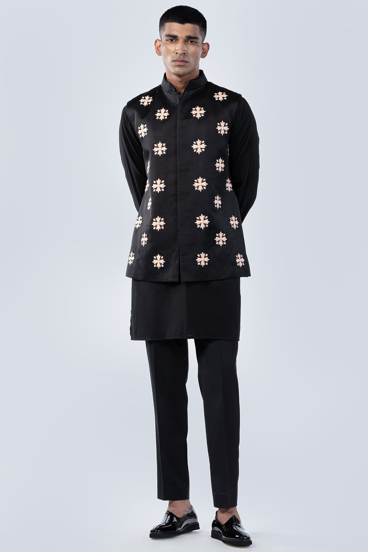Black Silk Motif Bundi Jacket Set by Arjuun Kilachand