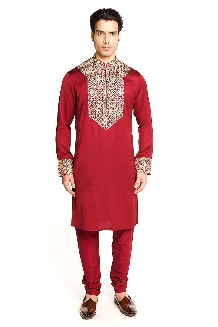 Maroon Linen Silk Marodi Embroidered Kurta Set by Arjuun Kilachand