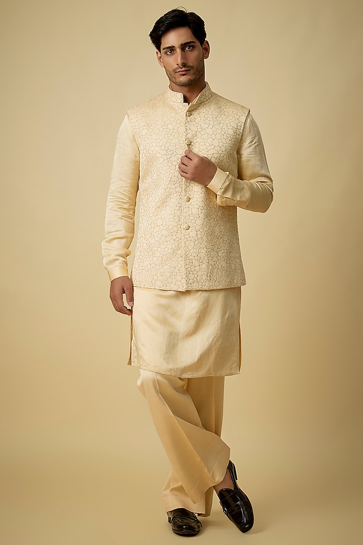 Champagne Silk Bundi Jacket Set by Arjuun Kilachand