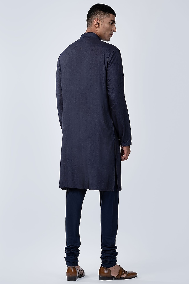 Navy Blue Silk French Knot Embroidered Kurta by Arjuun Kilachand at Pernia's Pop Up Shop